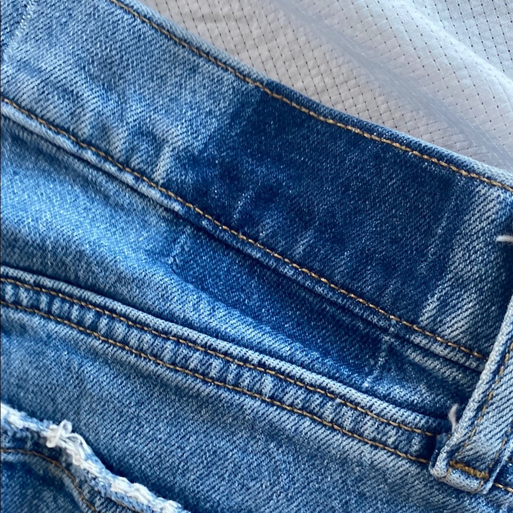 Abercrombie & Fitch 90s Straight Ultra High Rise Jeans - Picture 16 of 16